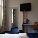 호텔 Cesar Centre-ville Gare 2*