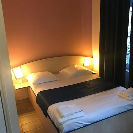 Cesar Centre-ville Gare 2*