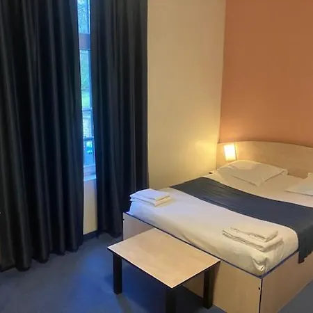 Cesar Centre-ville Gare Hotel Charleville-Mézières