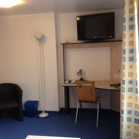 酒店 Cesar Centre-ville Gare Charleville-Mézières