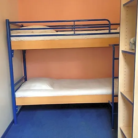 Hotel César Climatisation Dans La Majorité Des Centre-ville Gare Charleville-mézières