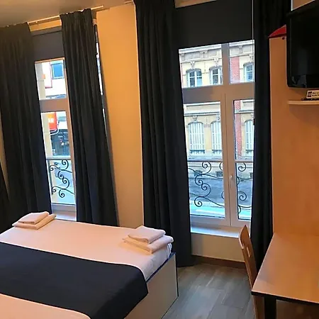 Cesar Climatisation Dans La Majorite Des Centre-ville Gare Szálloda 2*