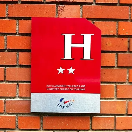 Cesar Climatisation Dans La Majorite Des Centre-ville Gare Szálloda 2*