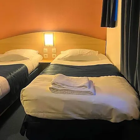 Hotel César Climatisation Dans La Majorité Des Centre-ville Gare Charleville-mézières 2*