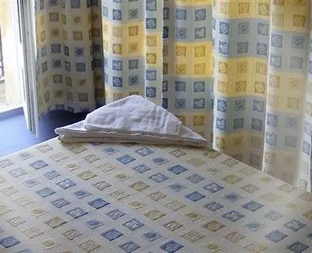 Cesar Centre-ville Gare 2*