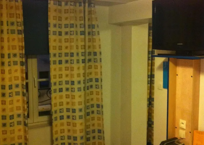 Cesar Centre-ville Gare 2*