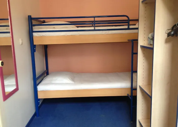 Cesar Centre-ville Gare Hotel 2*